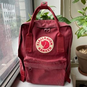 Fjallraven Kanken Mini Backpack